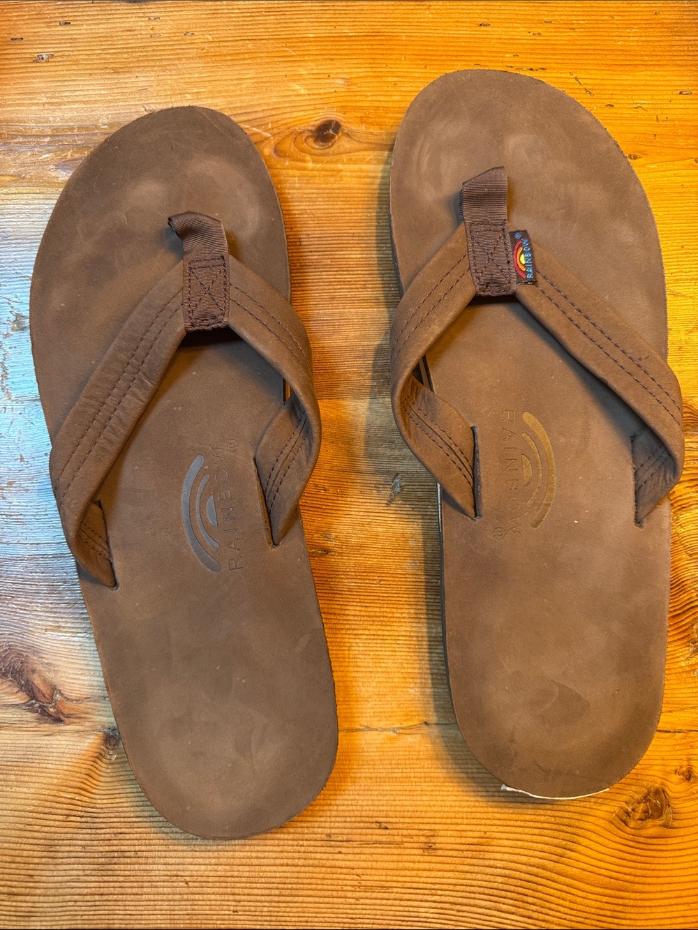 Rainbow Men's Brown Leather Flip-Flops